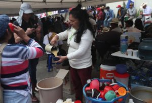 Manifestación por la democracia se financia con “coperacha” del pueblo